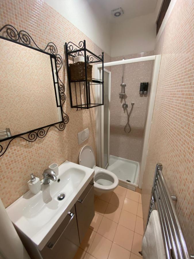 B&B And Home La Piazzetta Della Pioggia بولونيا المظهر الخارجي الصورة