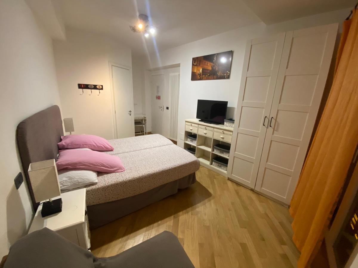 B&B And Home La Piazzetta Della Pioggia بولونيا المظهر الخارجي الصورة