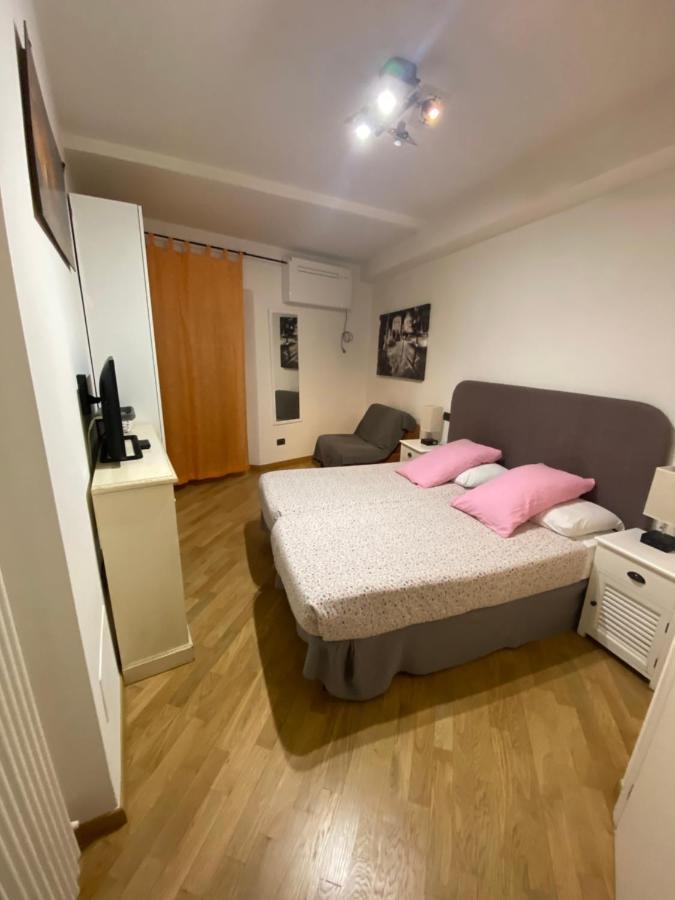 B&B And Home La Piazzetta Della Pioggia بولونيا المظهر الخارجي الصورة