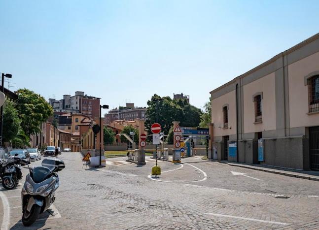 B&B And Home La Piazzetta Della Pioggia بولونيا المظهر الخارجي الصورة