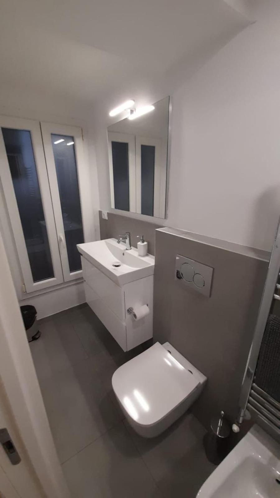 B&B And Home La Piazzetta Della Pioggia بولونيا المظهر الخارجي الصورة