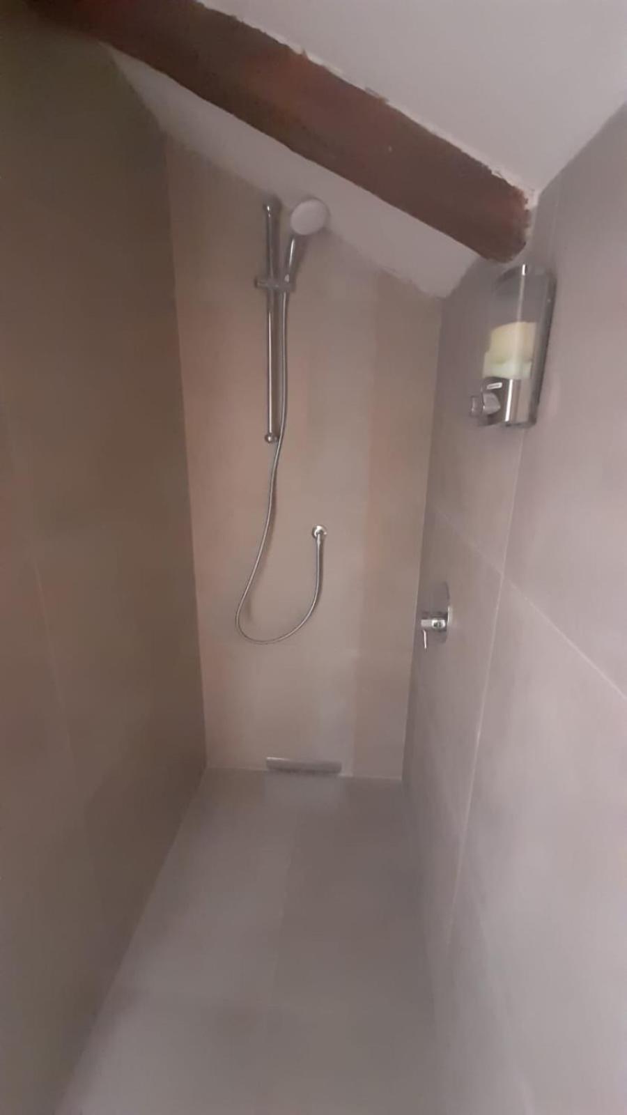 B&B And Home La Piazzetta Della Pioggia بولونيا المظهر الخارجي الصورة