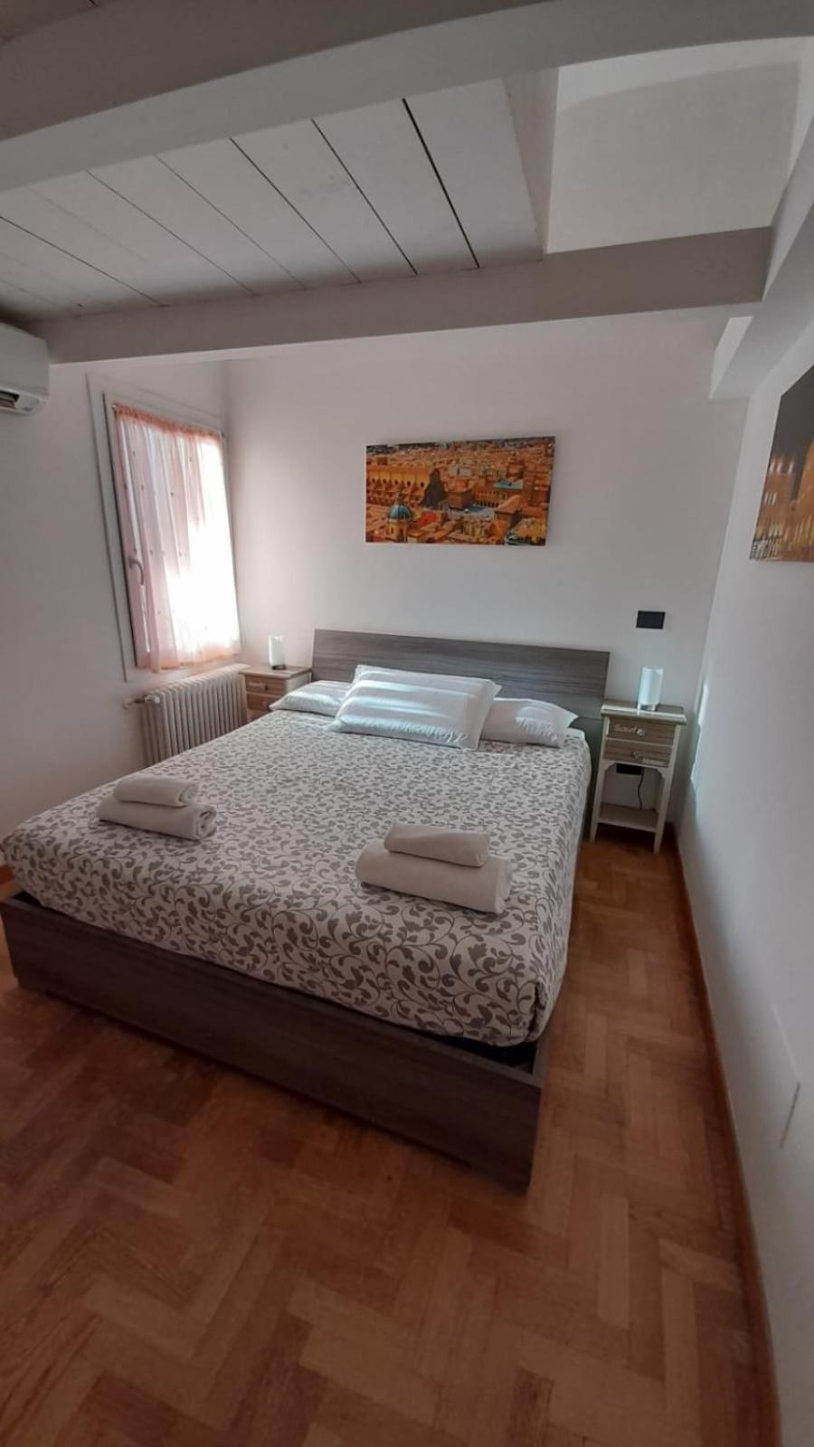 B&B And Home La Piazzetta Della Pioggia بولونيا المظهر الخارجي الصورة