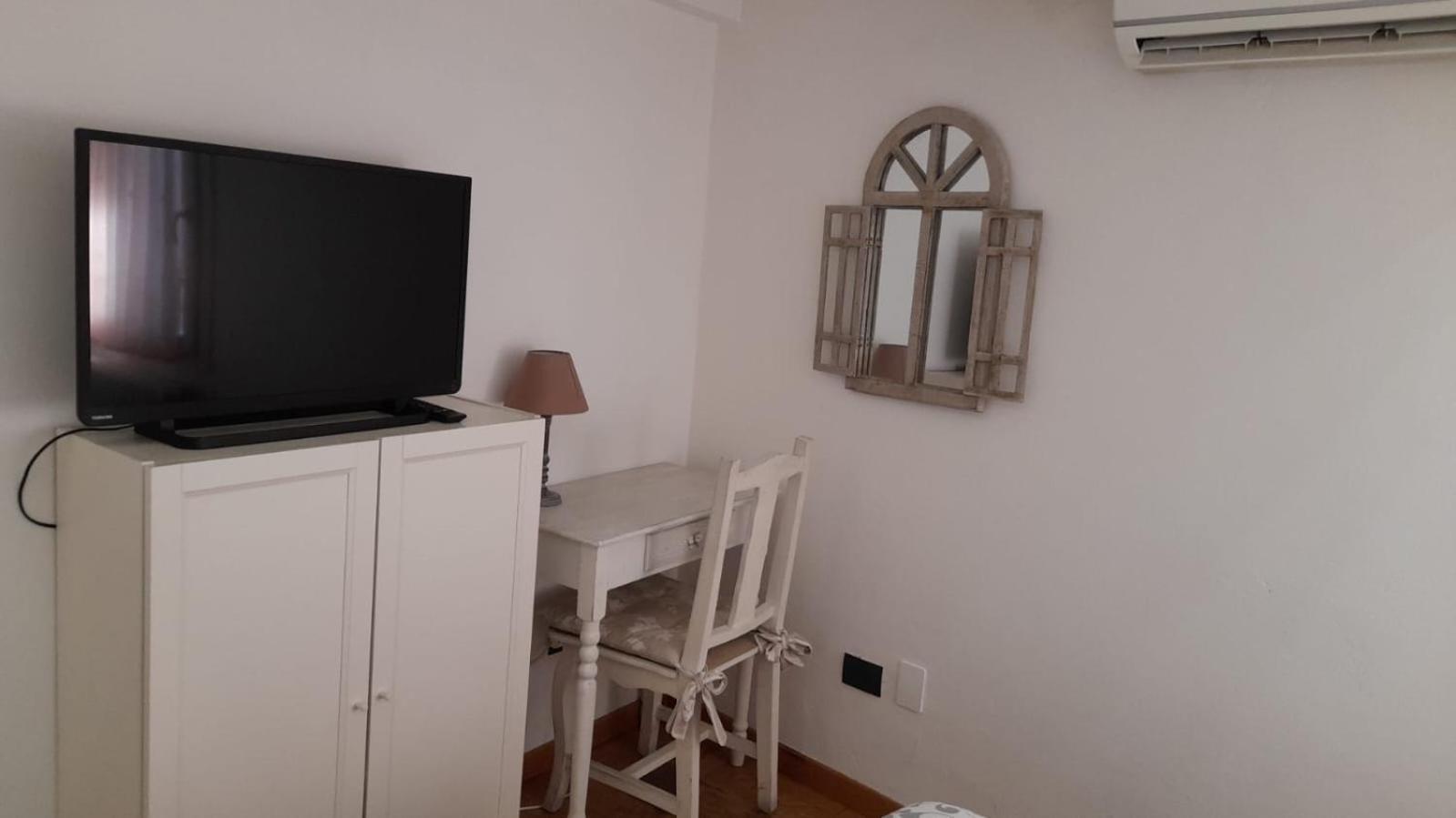 B&B And Home La Piazzetta Della Pioggia بولونيا المظهر الخارجي الصورة