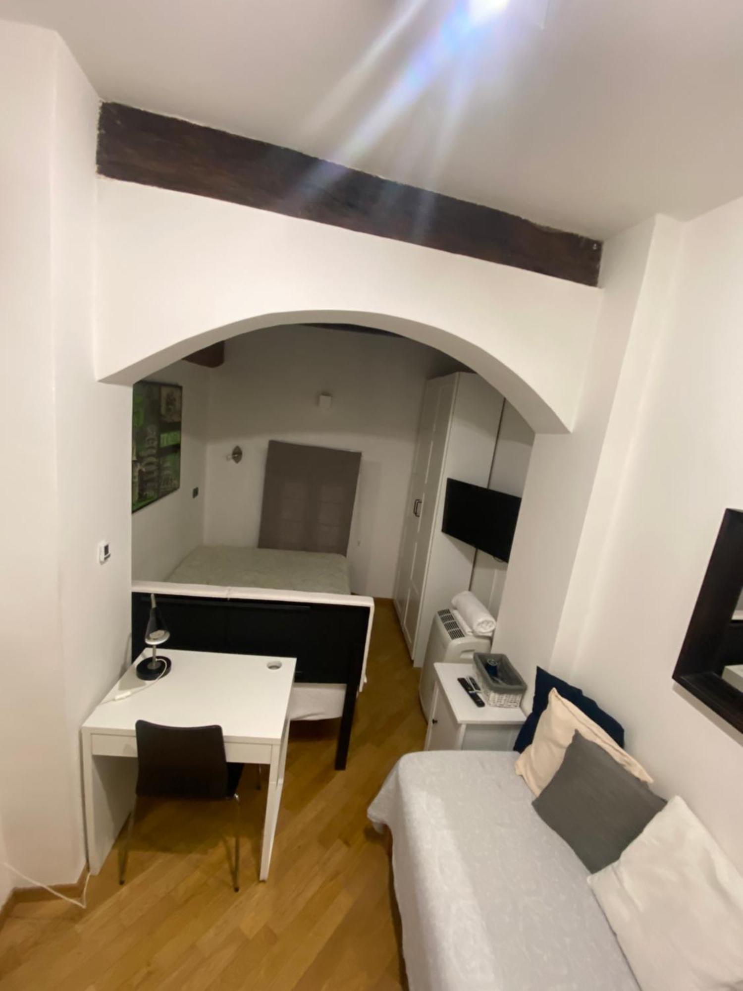 B&B And Home La Piazzetta Della Pioggia بولونيا المظهر الخارجي الصورة