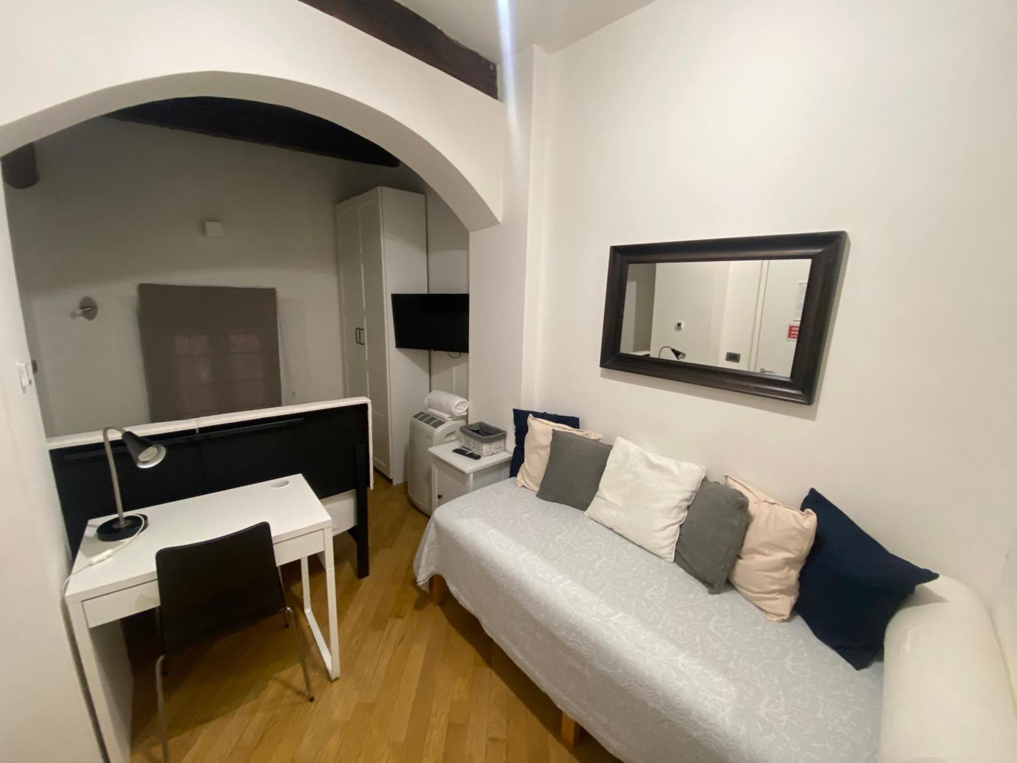 B&B And Home La Piazzetta Della Pioggia بولونيا المظهر الخارجي الصورة